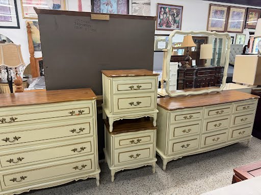 5PC SET | Two Tone French Provincial Bed Set