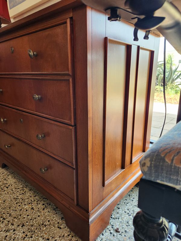 DK Wood 2 Drawer File Cabinet