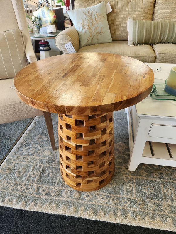 Round Light Wood End Table