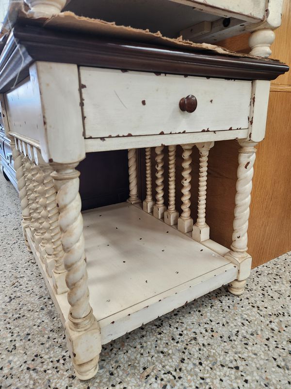 Distressed White Riverside Furniture End Table