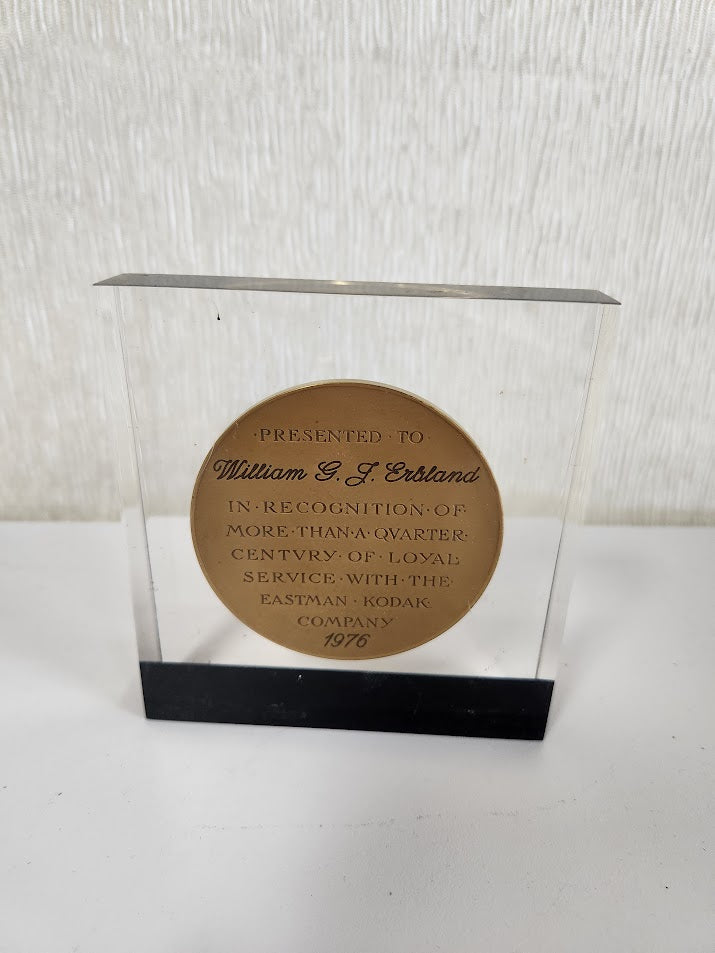 Bronze Award Medallion Home Item