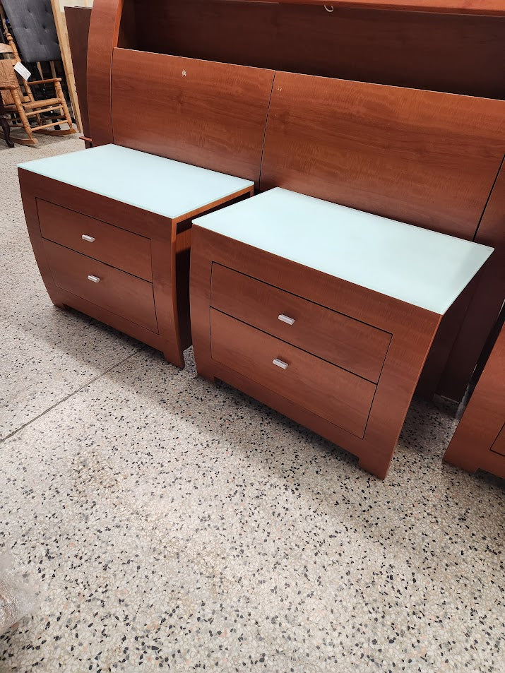 Queen Modern Cherry Bed Set