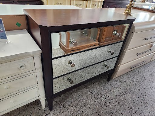 ETHAN ALLEN Mirror front Mahogany/Chrome Chest