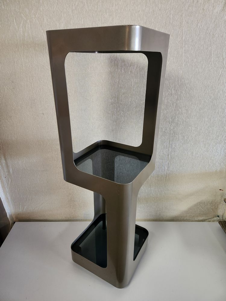 "Uptown" Metal Tower/Shelves