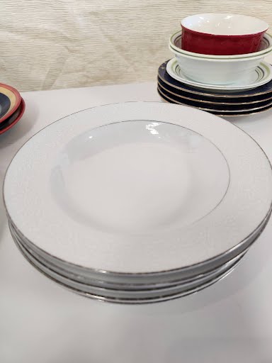 8.5" Round Bowl China