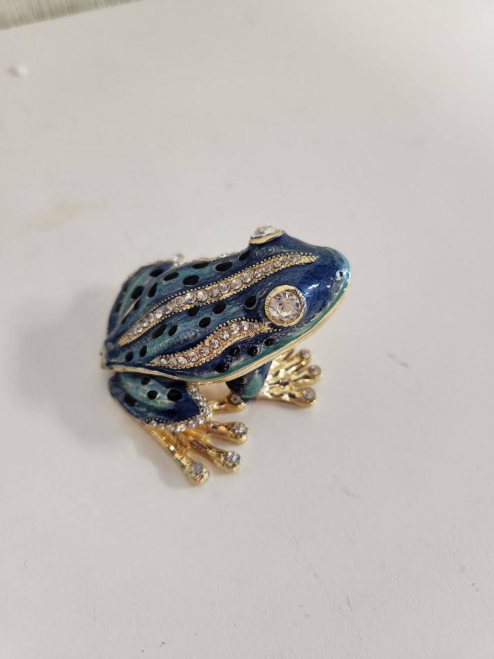 Small Frog Trinket box