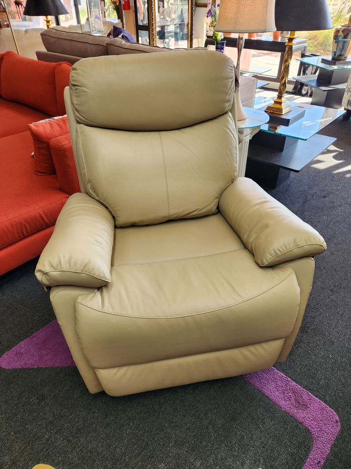Stanley Chair Muchroom Leather Manual Glider Recliner