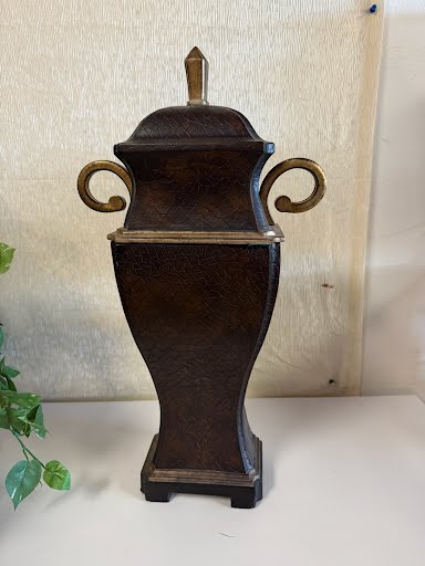 Large Lidded ern Home Item