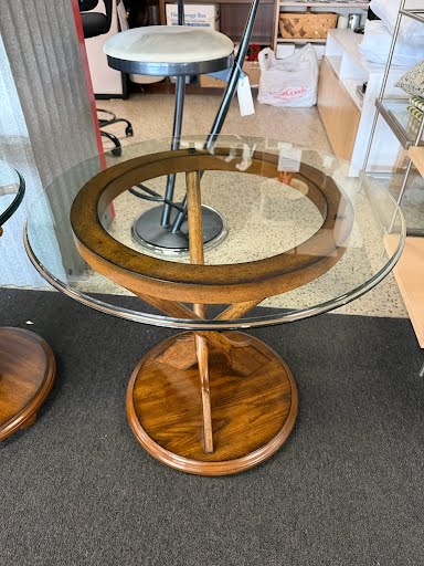 Canoe-Base End Table