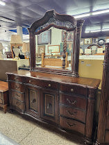 Mohagany Carved Wood Dresser