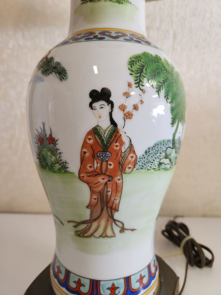 Oriental Table Lamp