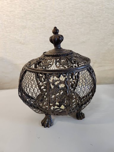 Vintage Metal Basket w. Lid