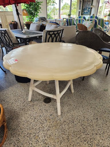 48" round Outdoor Table