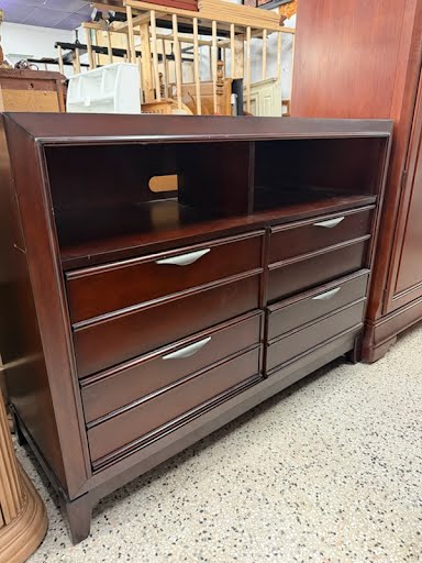 DK Wood Dresser