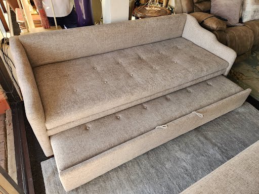 KRAVET Pop-Up Trundle Bed