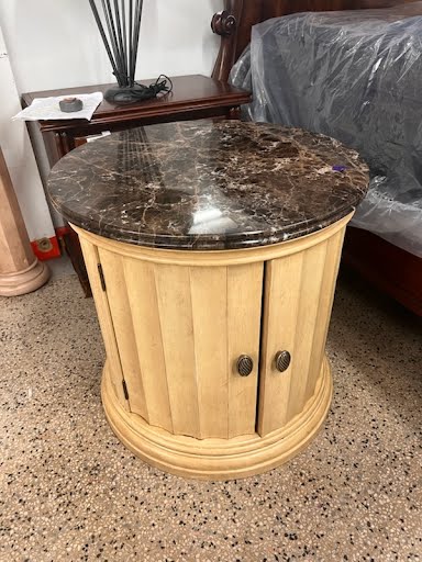 LEXINGTON Italian Style Night Stand