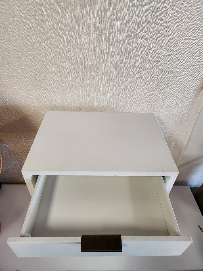 White One Drawer End Table