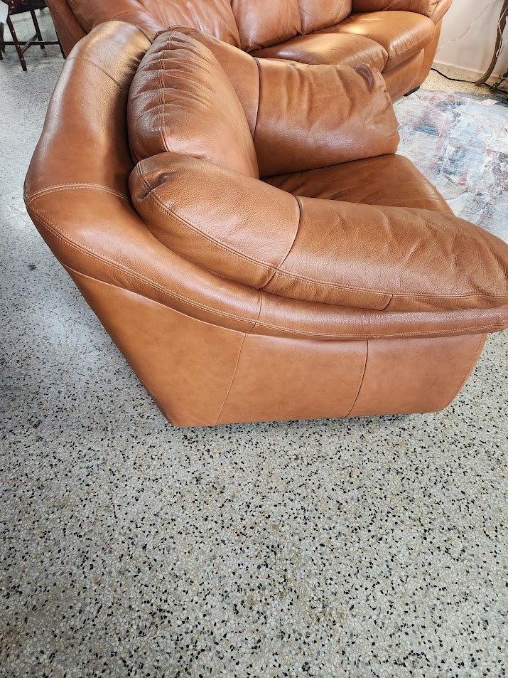 Brown/Rust Leather Chair