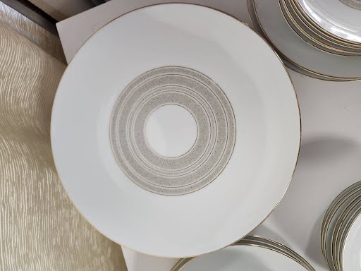 34 Pieces Noritake China Samara Pattern