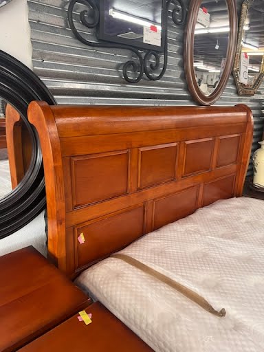 Queen Wood Sleigh Bed