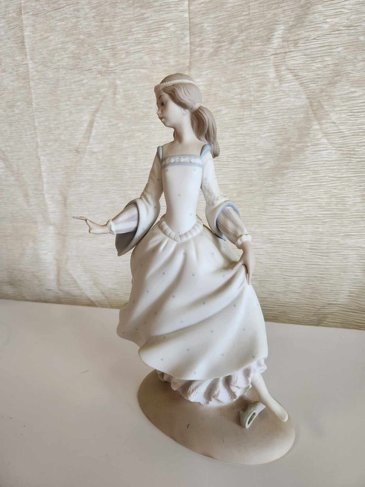 Lladro Cinderella