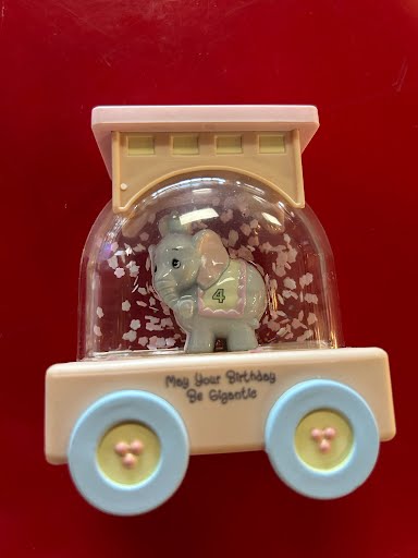 Precious Moments water dome/figurine "May Your Birthday Be Gigantic"