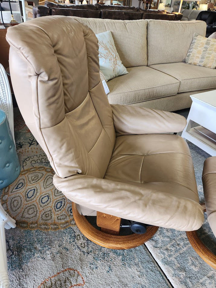 Tan Leather Ekornes Chair