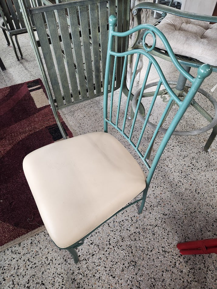 Green Metal Outdoor Set