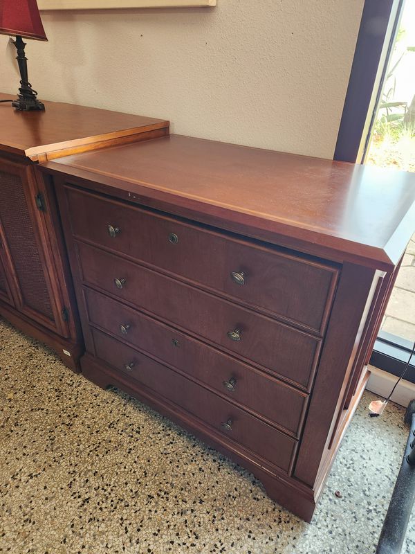 DK Wood 2 Drawer File Cabinet