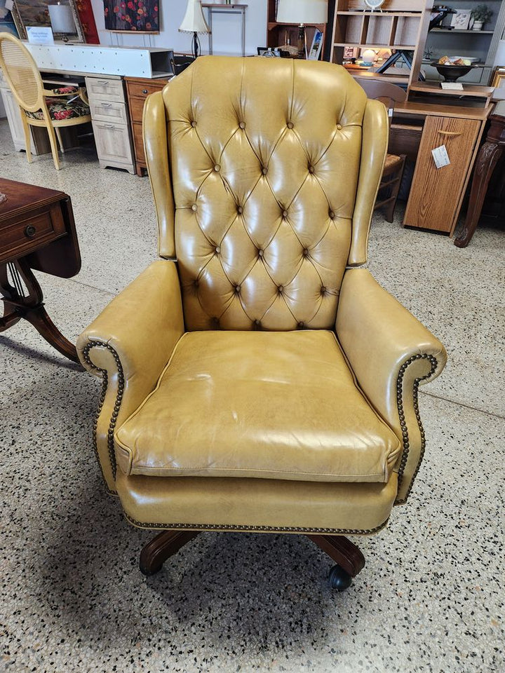 Tellow Leather Chair