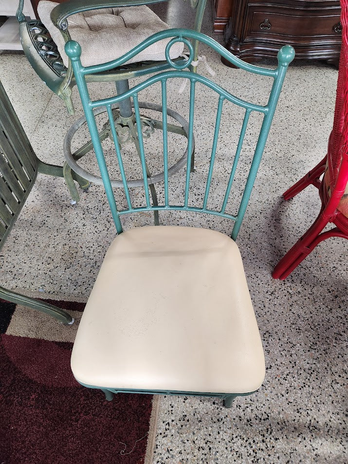 Green Metal Outdoor Set