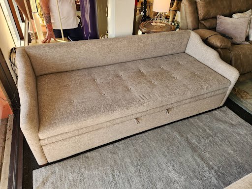 KRAVET Pop-Up Trundle Bed