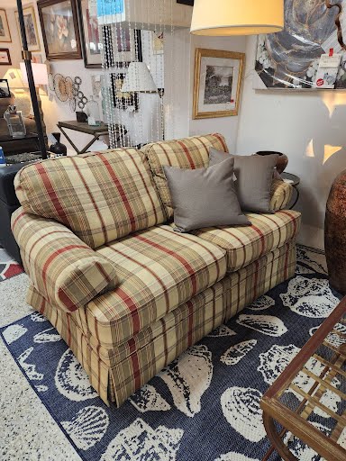 64W" LA-Z-BOY Love Seat - Plaid Fabric