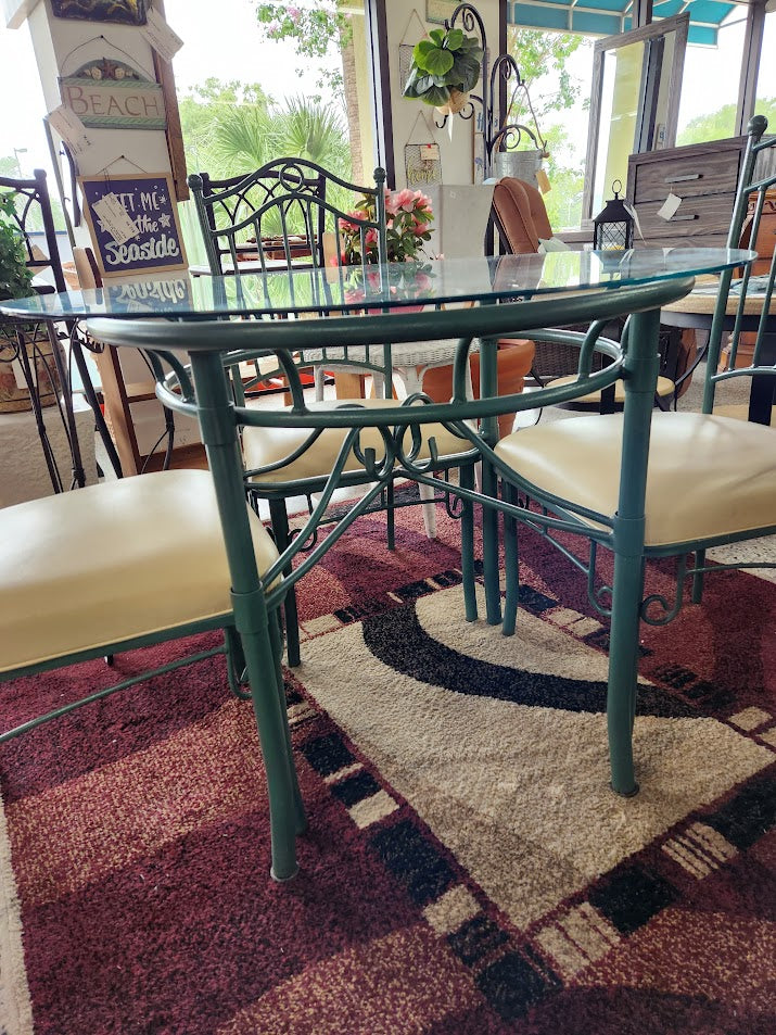 Green Metal Outdoor Set