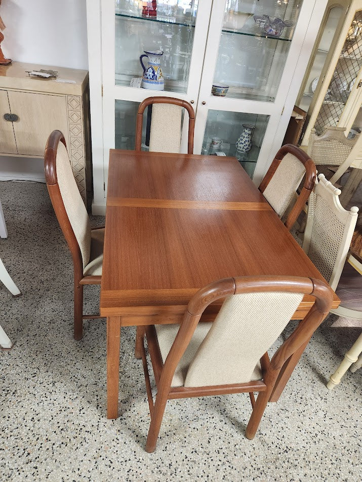 Danish Modern Extension Teak Dining Table