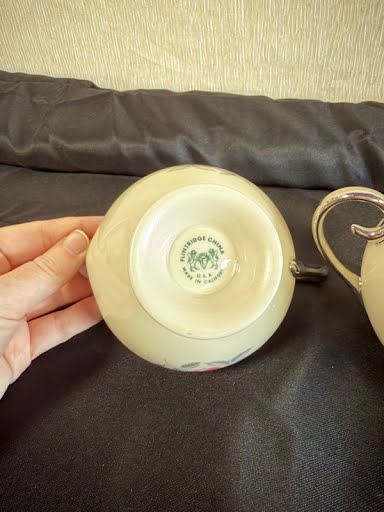 Cream And Sugar W Lid China