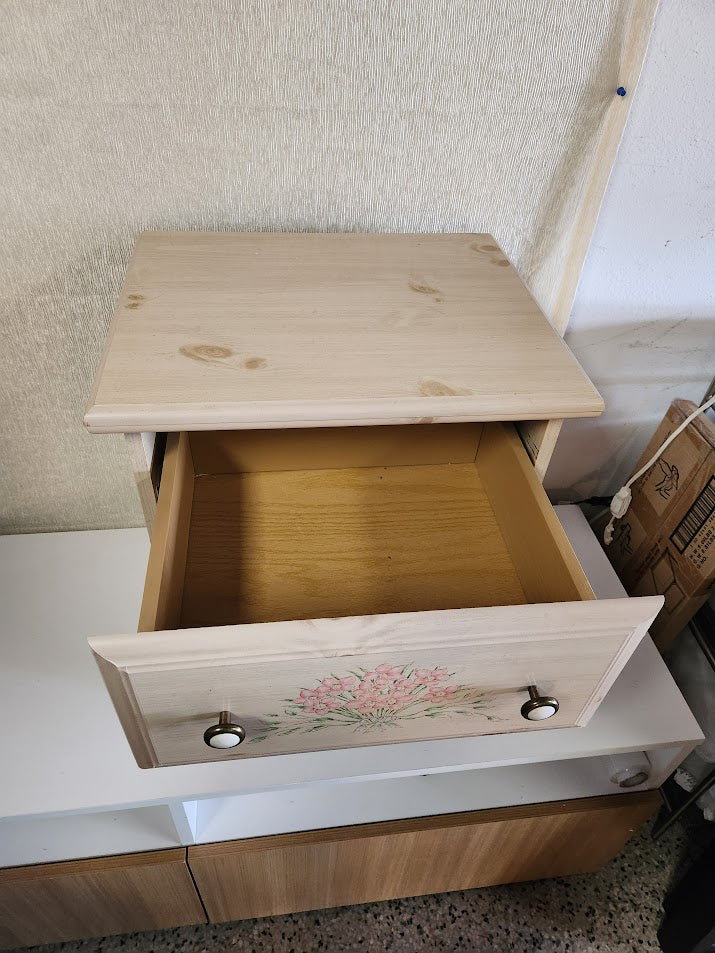 Light Wood Flower Nightstand
