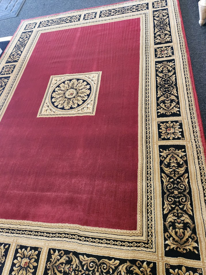 Red/Tan Area Rug
