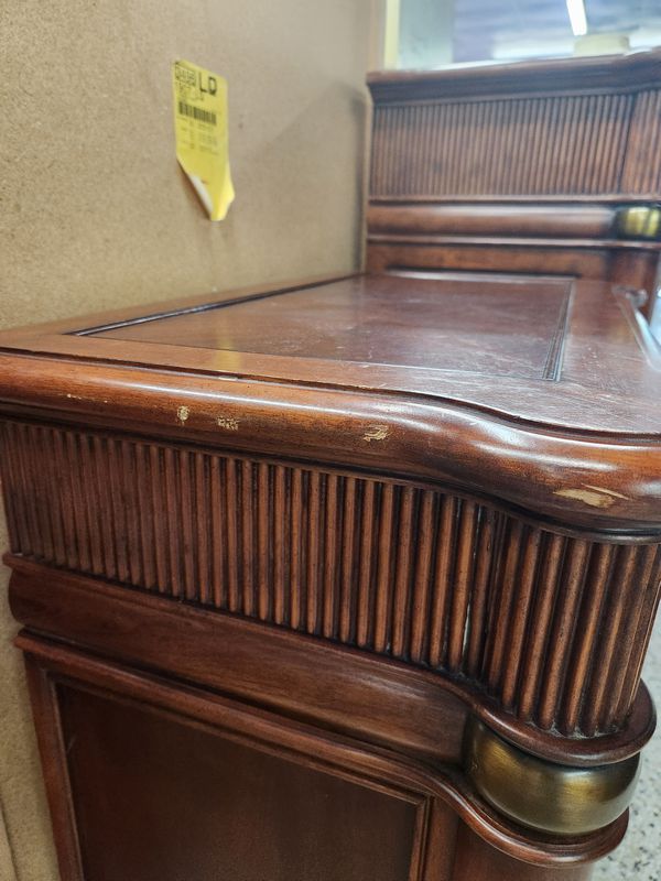 Mahogany Dresser + 2 Nightstands