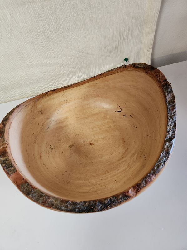 Wooden Salad Bowl With Bark Trim Home Item