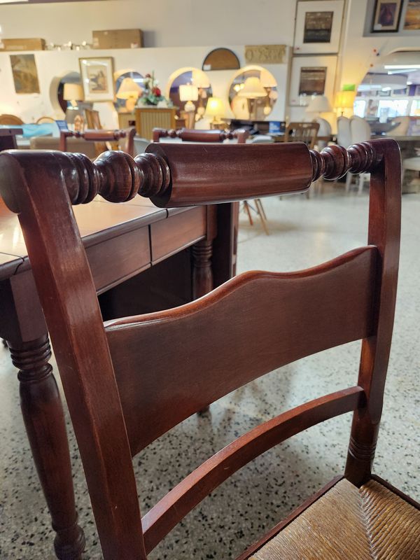 Willett Wildwood Antique Cherry Wood Dining Set