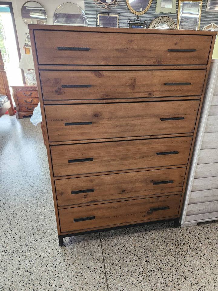 Ashley Furniture High Chest 5 Drawers