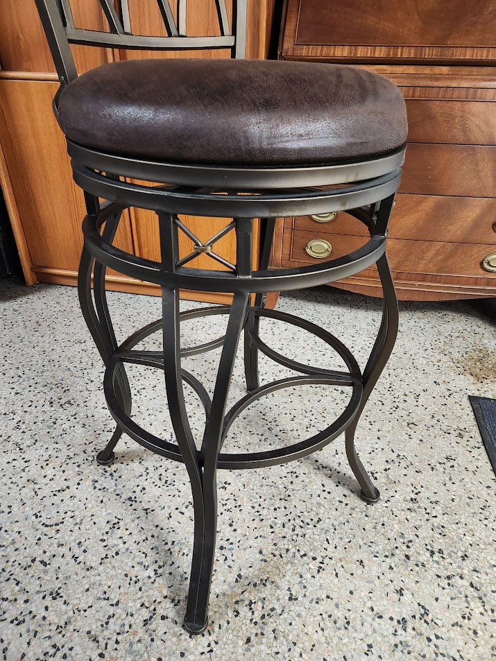 SET OF 4 | Swivel Metal Bar Stools