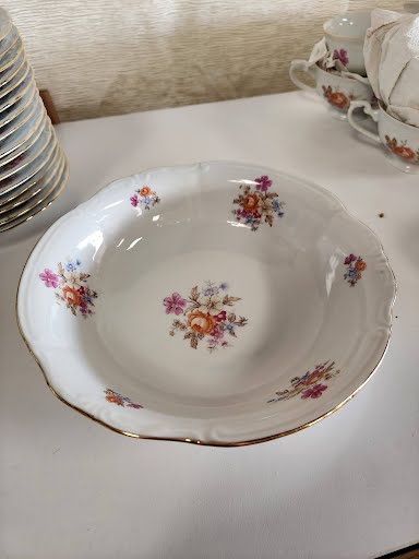 Chodziez Made in Poland 9" veggie bowl