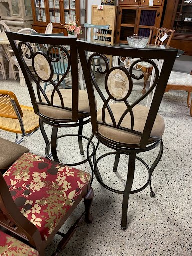 Black Metal Bar Stools