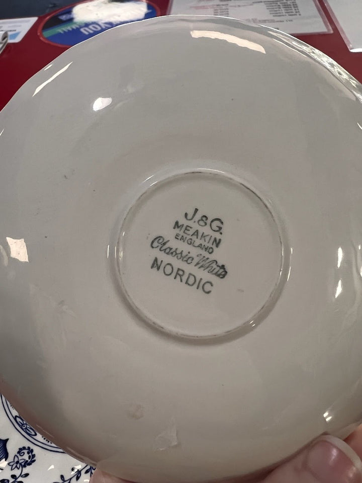Blue nordig saucer