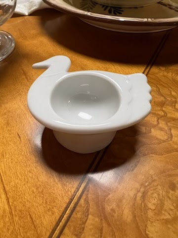 Duck shaped egg holder