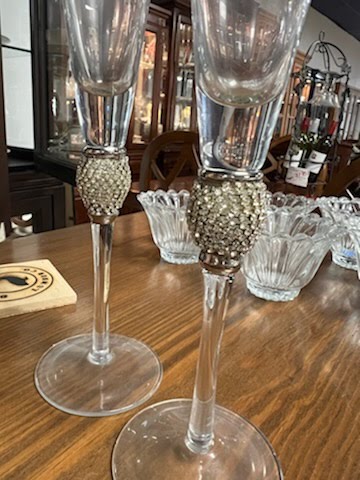 Set/2 Champagne glasses with diamond style handle