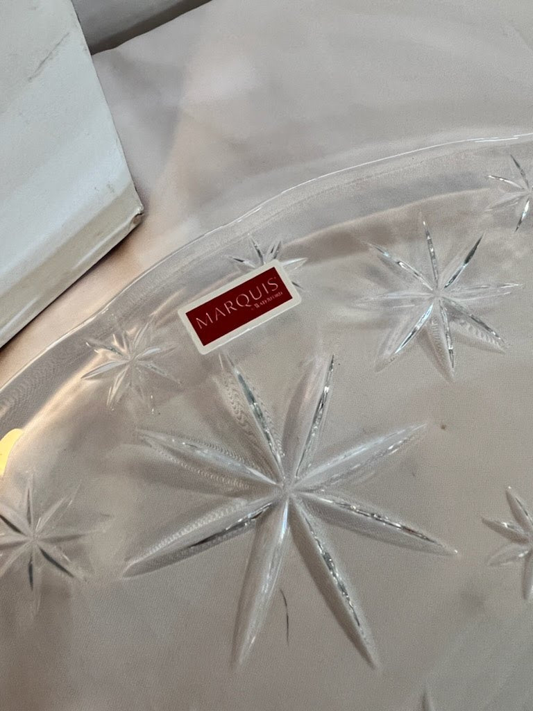 Winter Star Round Plate