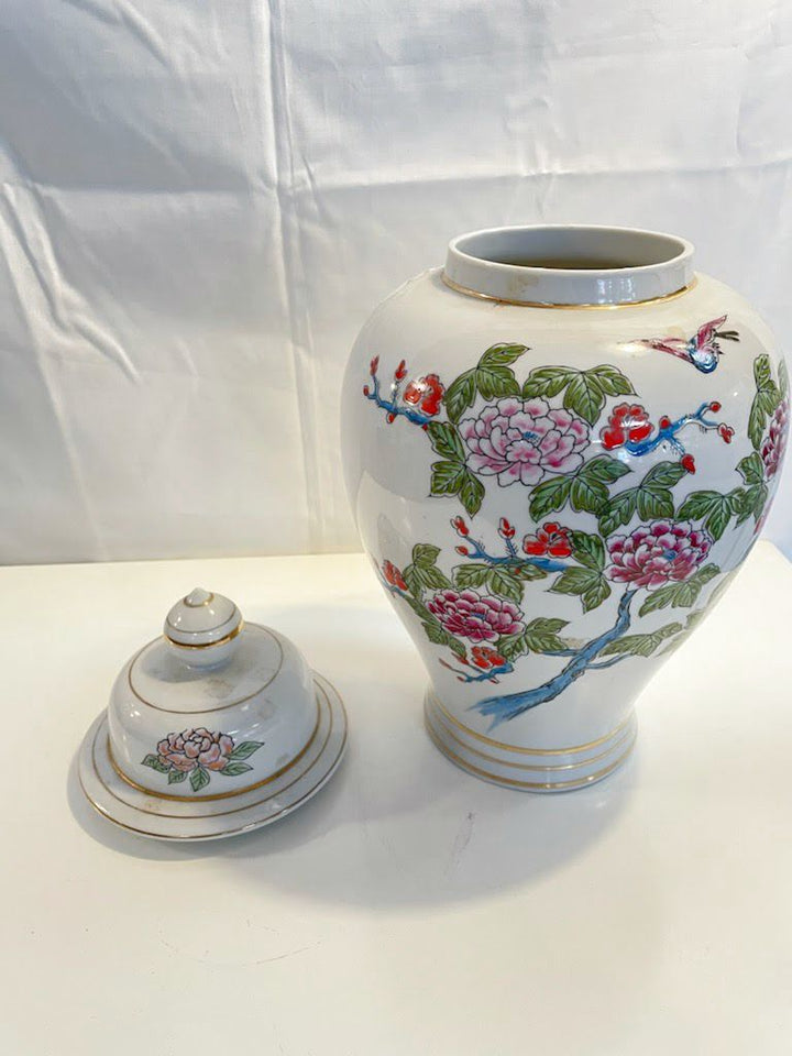 Vase with Lid Oriental Decor